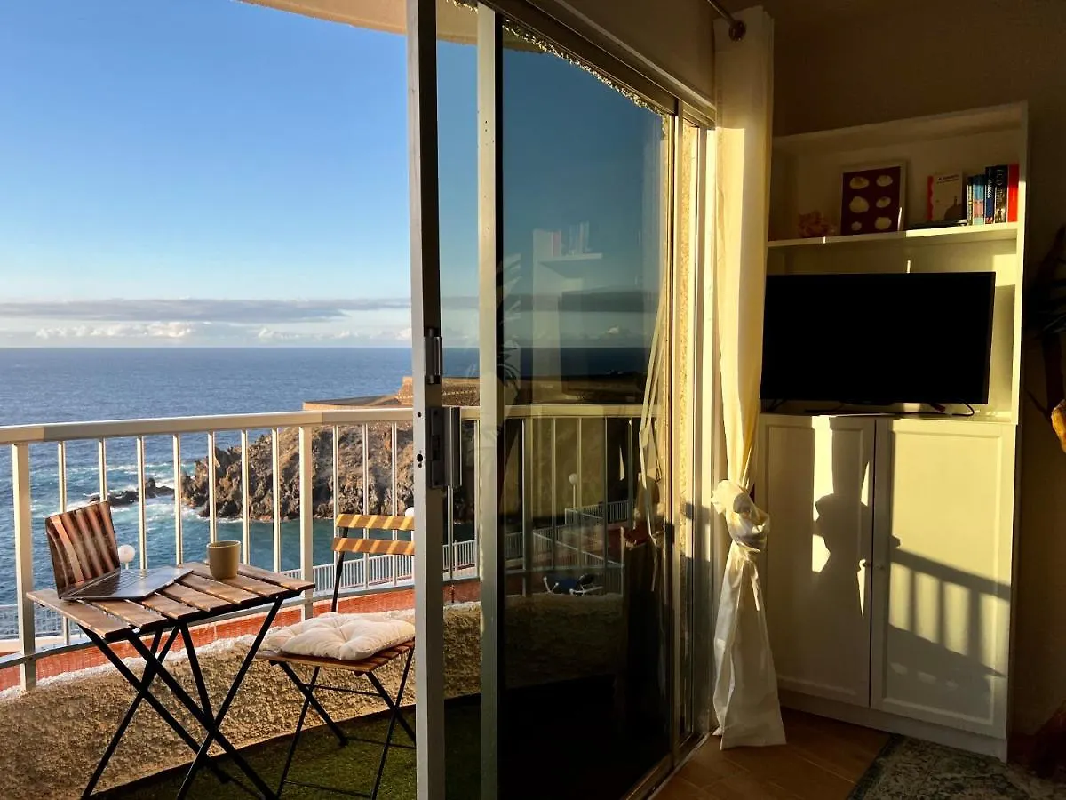 הקונטקטים של Ocean Dream Apartments - Lovely Sea View Studio Apartment 5Min From Beach